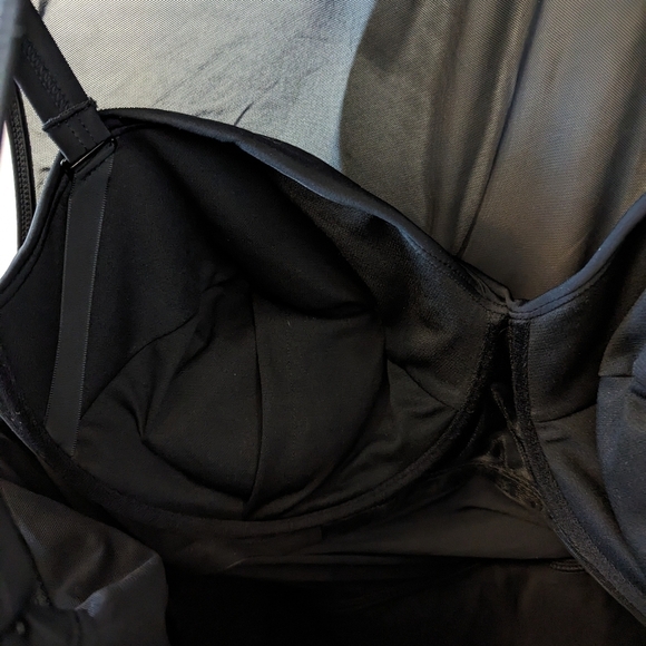 Torrid Black Mesh Overlay Swim Dress Size 6X - Picture 12 of 16